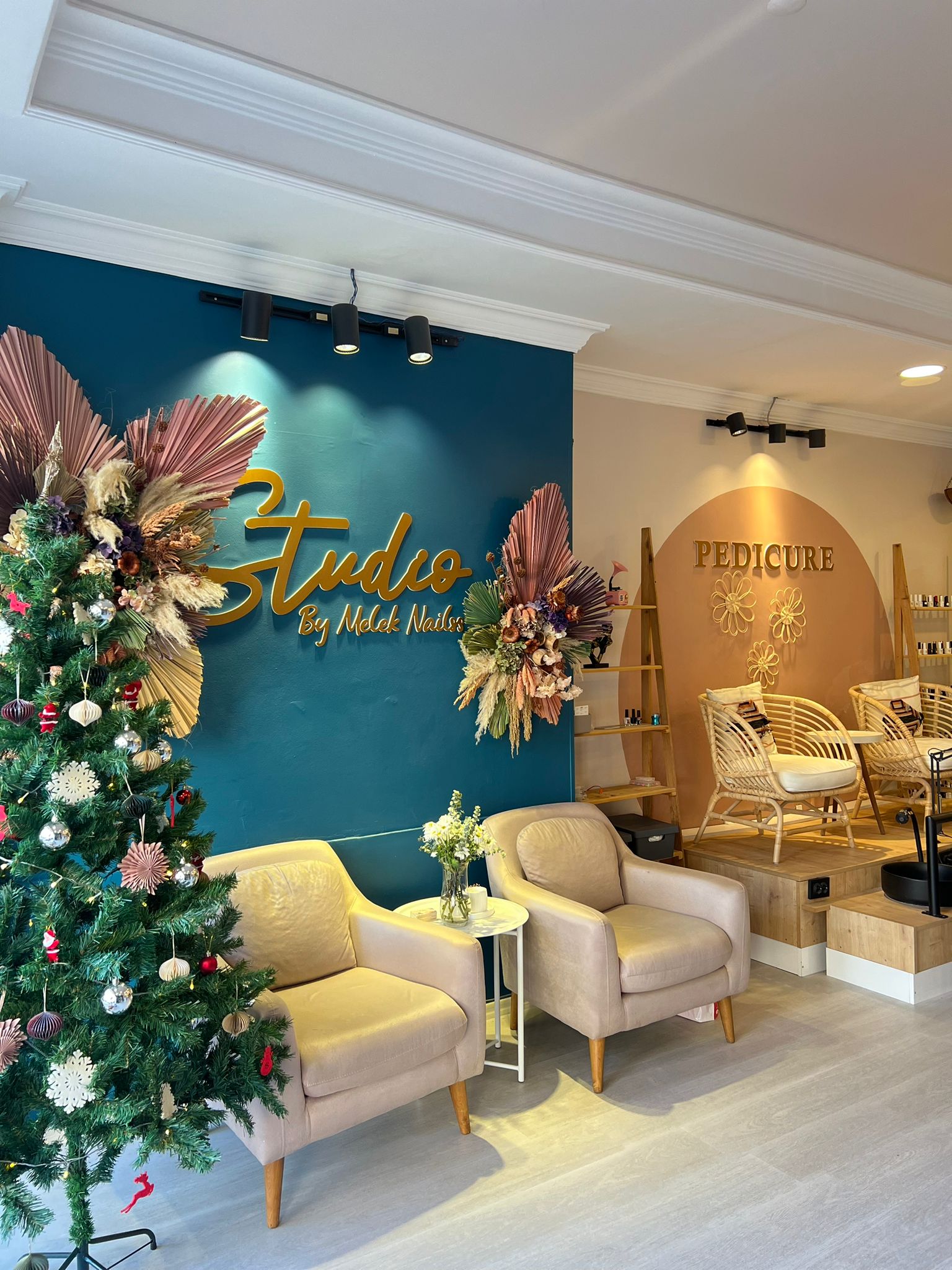 Tırnak Bar By Melek Nails - Aliağa / İzmir